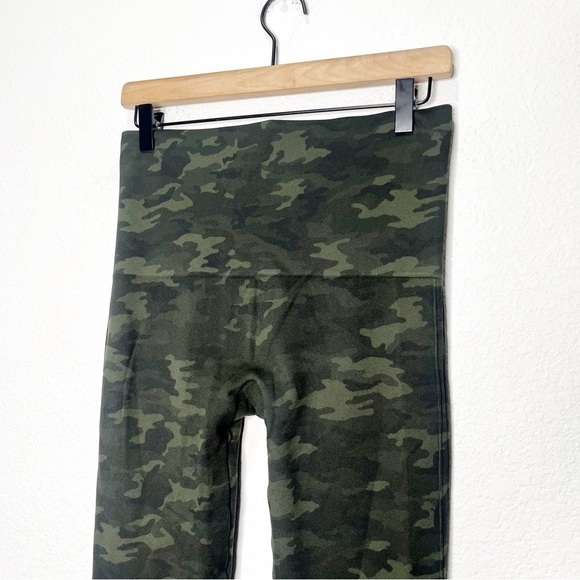 Spanx Look at Me Now Camo Seamless Leggings Camouflage - Picture 4 of 8